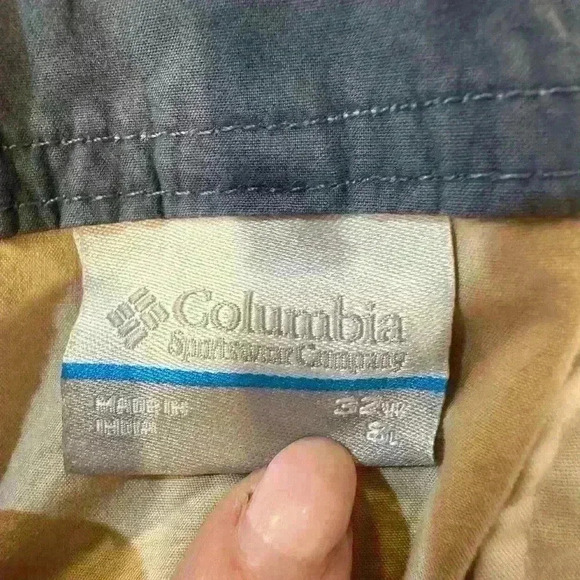 Columbia Flat Front Shorts Size 8 - Picture 3 of 5